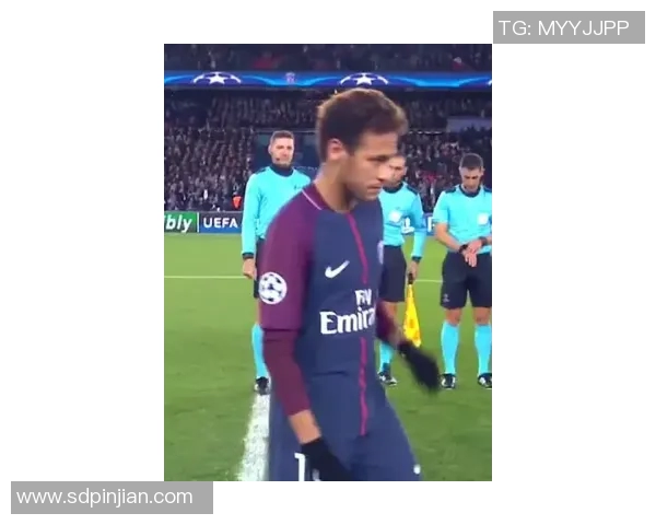 回顾天下足球内马尔那一期的精彩瞬间与足球传奇之路